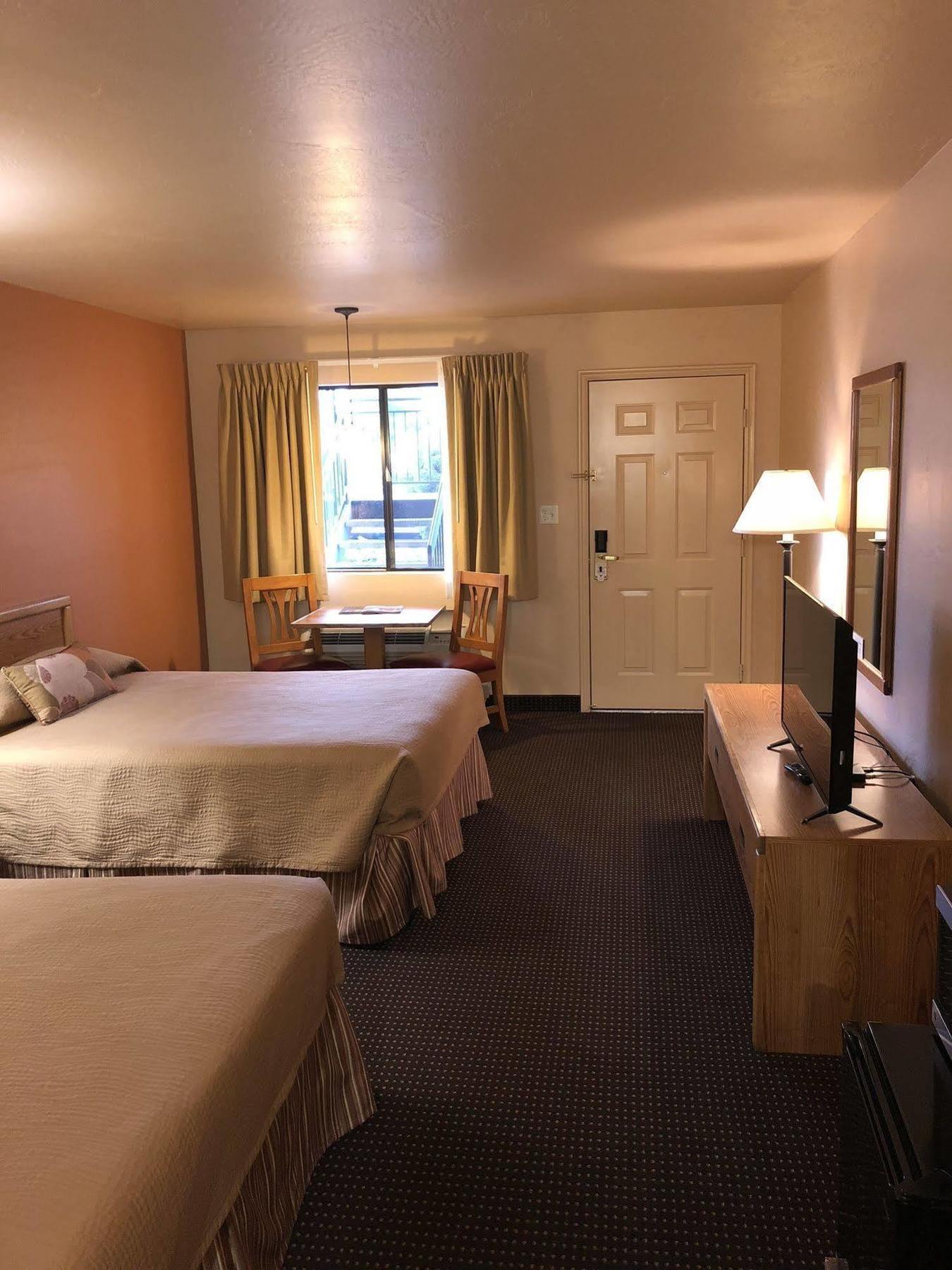 Claridge Inn - St. George Esterno foto